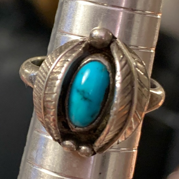 Navajo Turquoise Ring - Picture 1 of 7